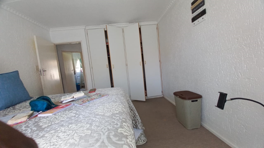 2 Bedroom Property for Sale in Pellissier Free State